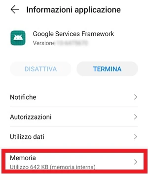 per il google play services, dalla schermata informazioni applicazione, la voce memoria è messa in evidenza con un riquadro rosso