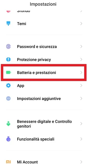 pagina impostazioni della miui con evidenziata la voce batteria e prestazioni