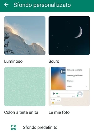 pagina di whatsapp da cui è possibile selezionare lo sfondo da usare in chat