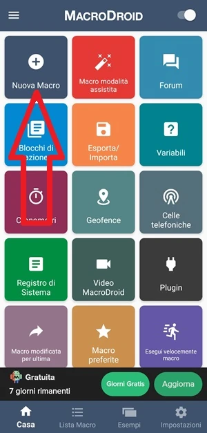 da macrodroid è indicato con una freccia il pulsante nuova macro