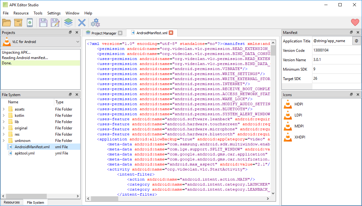 da apk editor studio c'è una schermata con il codice del file manifest di vlc