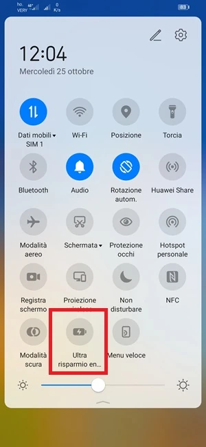 schermata delle impostazioni rapide dove è selezionato l'interruttore del risparmio energetico che serve per attivare / disattivare la funzione