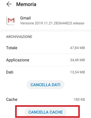 dalla schermata memoria di gmail il pulsante cancella cache è messo in evidenza perché va premuto
