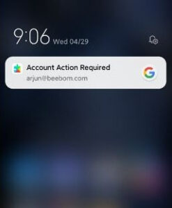 tendina delle notifiche miui con una notifica da parte di google