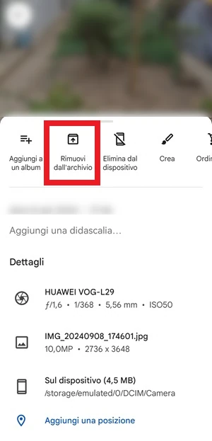 da google foto l'icona rimuovi dall'archivio è in un riquadro rosso che la mette in evidenza