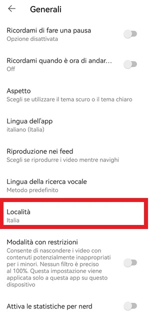 dalla pagina generali dell'app youtube è in evidenza la voce località con selezionato Italia