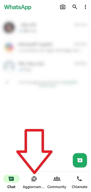 nella home di whatsapp è indicata con una freccia l'icona degli aggiornamenti
