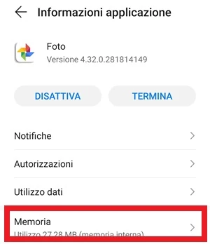 dalla pagina informazioni applicazione delle impostazioni di google foto, è in evidenza la voce memoria