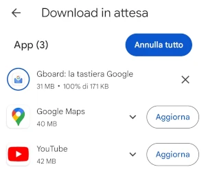 dalla sezione download in attesa del play store si vedono le applicazioni in aggiornamento, tra cui la gboard