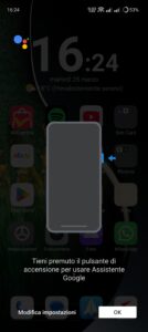 schermata home del telefono Realme da cui si può vedere il pulsante power da premere per visualizzare l'assistente google